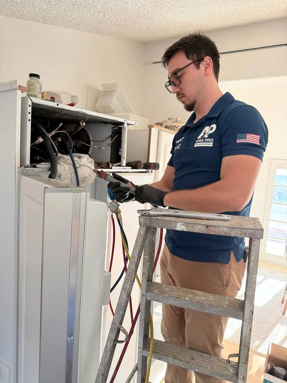 ApexPro refrigerator repair job in a Los Angeles home, photo 6 of 14