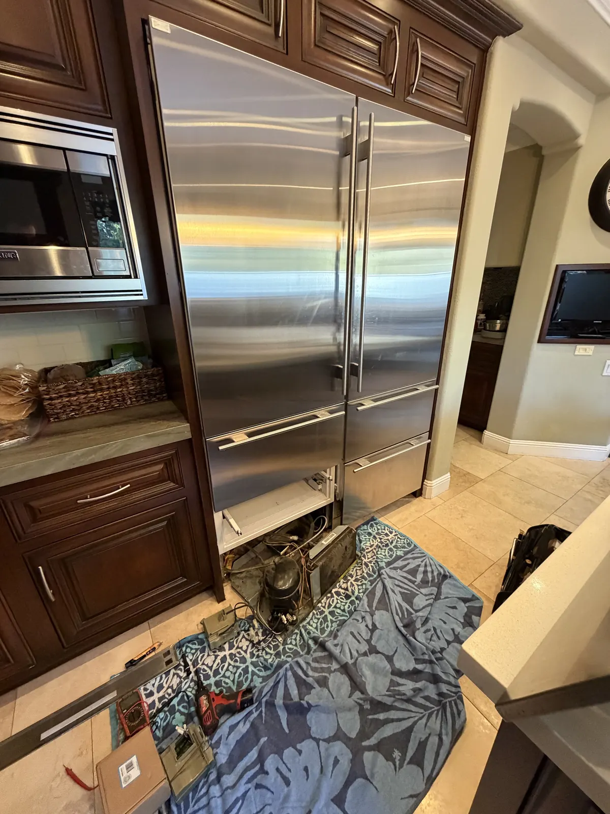 ApexPro refrigerator repair job in a Los Angeles home, photo 9 of 14