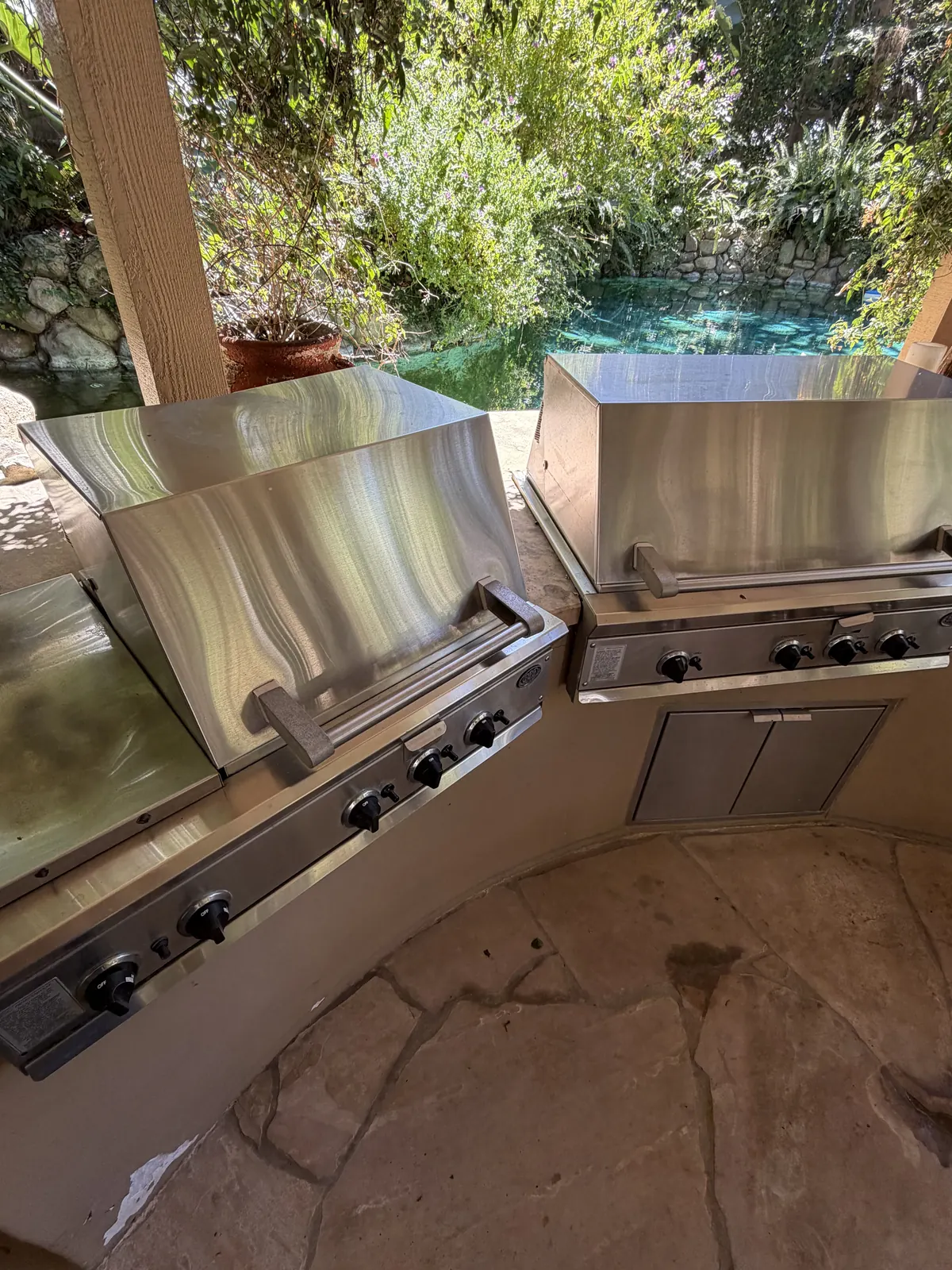 ApexPro stove and range repair job in a Los Angeles kitchen, photo 2 of 2